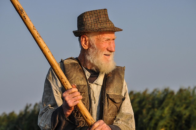 elderly-person-640x480-46290971.jpeg