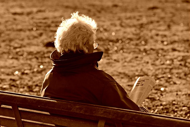 elderly-person-640x480-846568.jpeg
