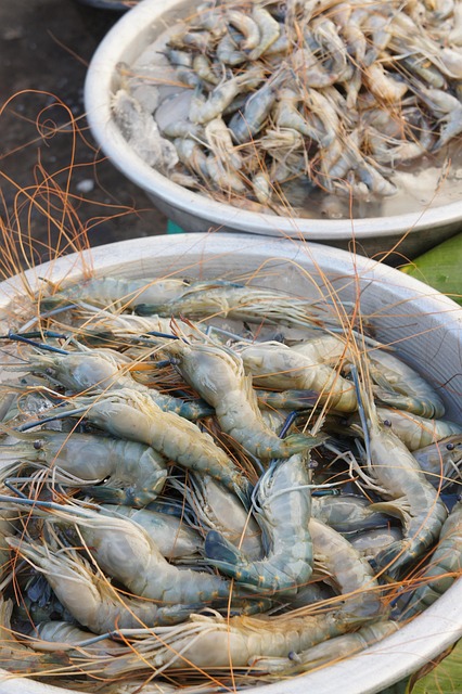 local-food-640x480-17917524.jpeg