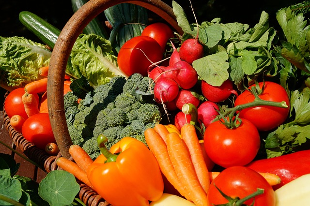 local-food-640x480-95650492.jpeg