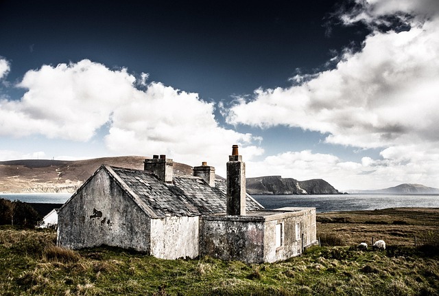 house-640x480-65576758.jpeg