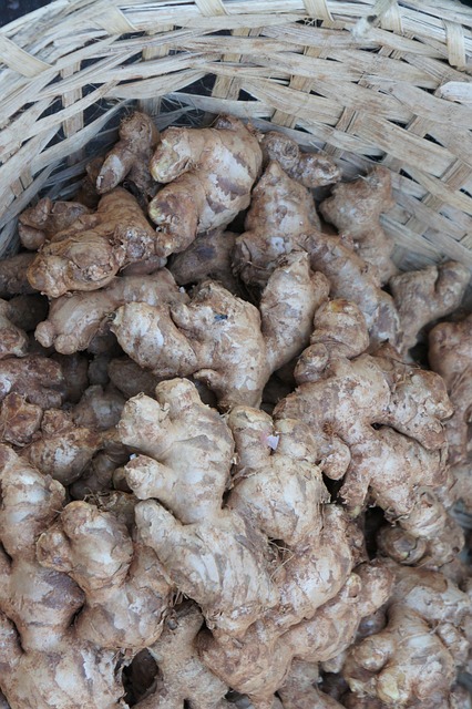 local-food-640x480-20378689.jpeg
