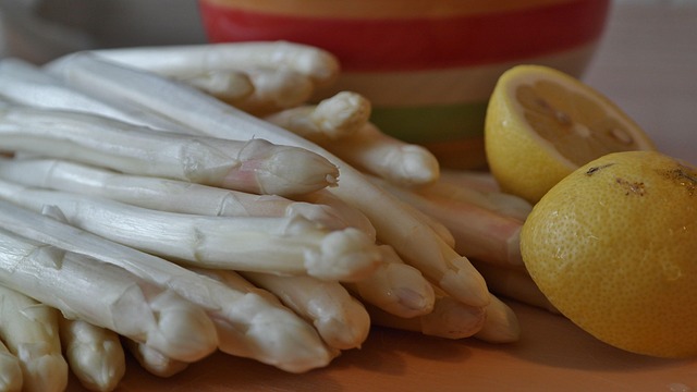 local-food-640x480-45066743.jpeg