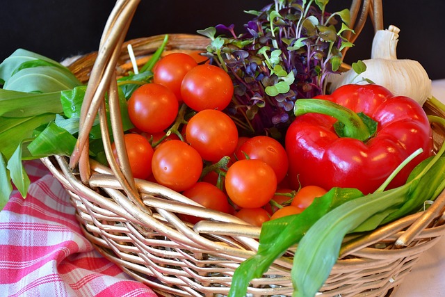 local-food-640x480-85146084.jpeg