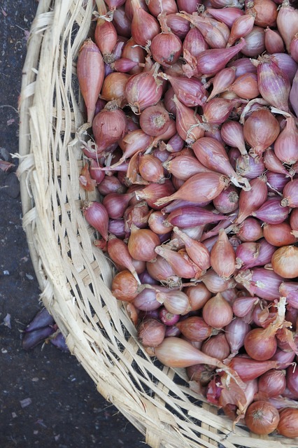 local-food-640x480-92258094.jpeg